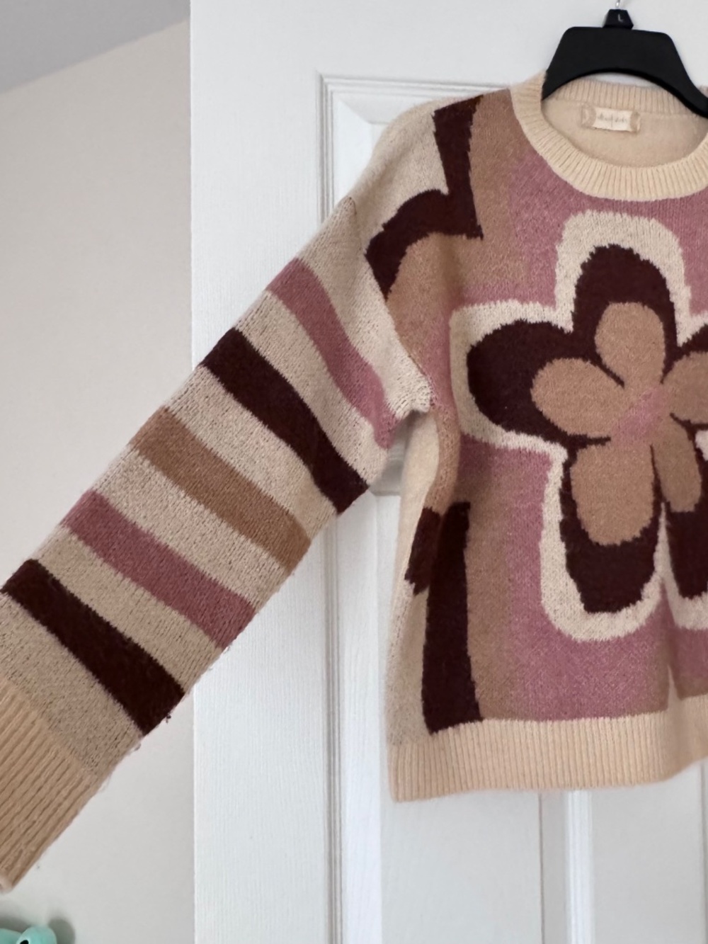 Altar’d State Retro Floral Sweater – Size Large - Picture 5 of 8